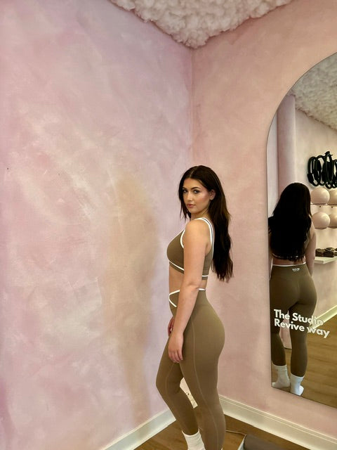 Form Set Short Bra